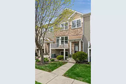 1945 Commonwealth Boulevard #5, Chanhassen, MN 55317 - Photo 2