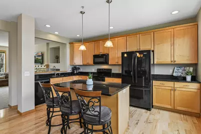1945 Commonwealth Boulevard #5, Chanhassen, MN 55317 - Photo 10
