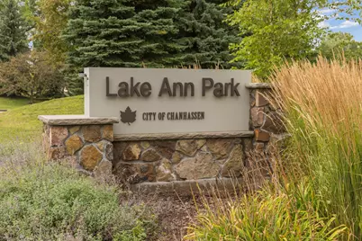1945 Commonwealth Boulevard #5, Chanhassen, MN 55317 - Photo 44