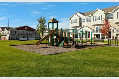 1945 Commonwealth Boulevard #5, Chanhassen, MN 55317 - Photo 32