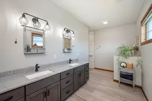 513 Harrison St, Welcome, MN 56181 - Photo 20