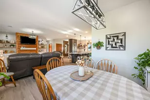 513 Harrison St, Welcome, MN 56181 - Photo 12