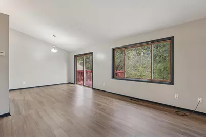 1281 Edgehill Court, Maplewood, MN 55109 - Photo 8