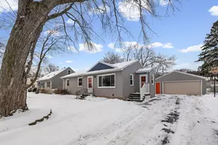 5607 Fairview Ave N, Shoreview, MN 55126 - Photo 2