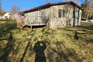 815 NW 3rd Ave, Grand Rapids, MN 55744 - Photo 12