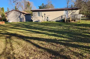 815 NW 3rd Ave, Grand Rapids, MN 55744 - Photo 14