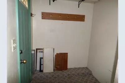 203 Kendall Avenue S, Thief River Falls, MN 56701 - Photo 12