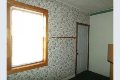 203 Kendall Avenue S, Thief River Falls, MN 56701 - Photo 18