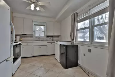 1959 Montana Avenue E, Saint Paul, MN 55119 - Photo 8