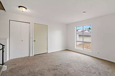 7910 Yates Avenue N, Brooklyn Park, MN 55443 - Photo 4