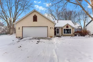 1860 Hilo Ct N, Oakdale, MN 55128 - Photo 26