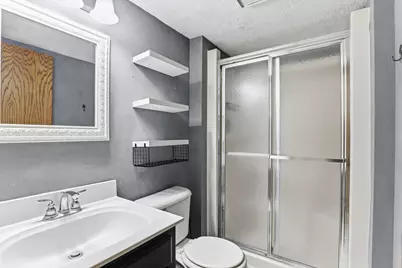 1860 Hilo Court N, Oakdale, MN 55128 - Photo 22