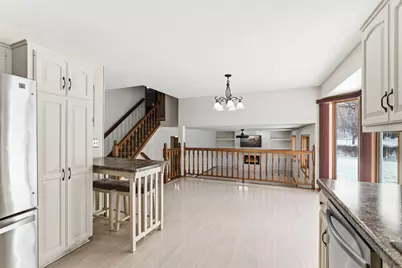 1860 Hilo Court N, Oakdale, MN 55128 - Photo 10