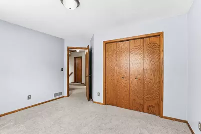 1860 Hilo Court N, Oakdale, MN 55128 - Photo 18