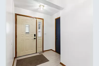 1860 Hilo Court N, Oakdale, MN 55128 - Photo 2