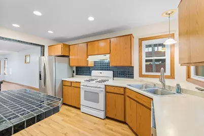 1139 County Road B W, Roseville, MN 55113 - Photo 2