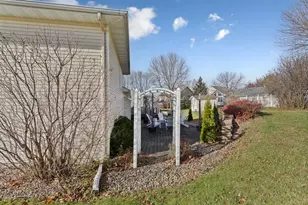 405 Thomas Dr, Eagle Lake, MN 56024 - Photo 42