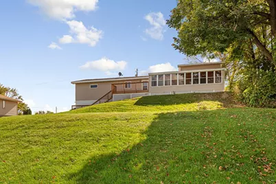 8325 Hennepin Way, Morristown, MN 55052 - Photo 10