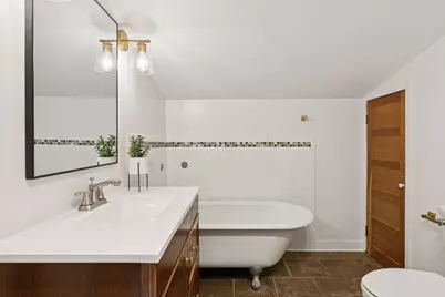 1736 Hubbard Avenue, Saint Paul, MN 55104 - Photo 22