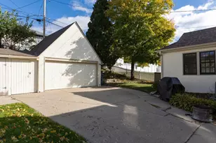 4025 Dupont Ave S, Minneapolis, MN 55409 - Photo 40