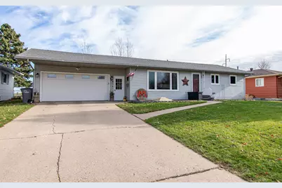 706 Rensvold Boulevard, Moorhead, MN 56560 - Photo 2