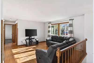 11511 Idaho Avenue N, Champlin, MN 55316 - Photo 4