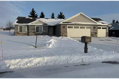 190 Highlands Circle, Zumbrota, MN 55992 - Photo 1