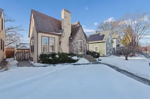 1306 Eleanor Ave, Saint Paul, MN 55116 - Photo 2