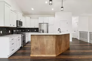 16340 Gladiola Ave W, Lakeville, MN 55068 - Photo 8