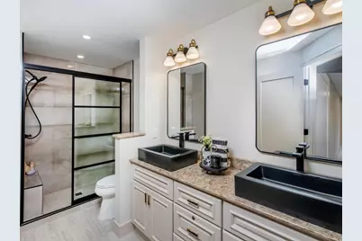 7401 W 101st Street #111, Bloomington, MN 55438 - Photo 12