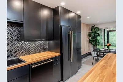 7401 W 101st Street #111, Bloomington, MN 55438 - Photo 2