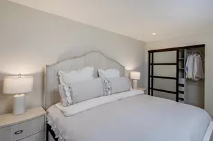 7401 W 101st St, Bloomington, MN 55438 - Photo 16