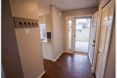 7111 148th Avenue NW, Anoka, MN 55303 - Photo 4