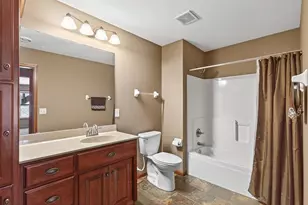 674 Jutland Ave, Shakopee, MN 55379 - Photo 36