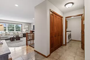 674 Jutland Ave, Shakopee, MN 55379 - Photo 4