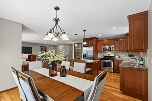 674 Jutland Ave, Shakopee, MN 55379 - Photo 10