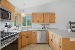 1163 111th Ave NE, Blaine, MN 55434 - Photo 10