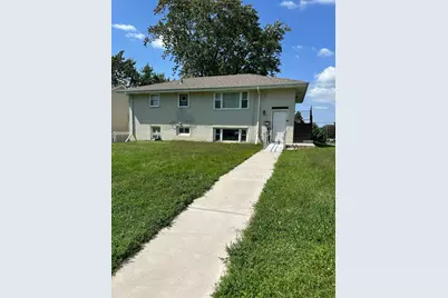 4556 Fillmore Street NE, Columbia Heights, MN 55421 - Photo 2