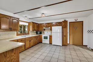 19936 Major Ave, Hutchinson, MN 55350 - Photo 4