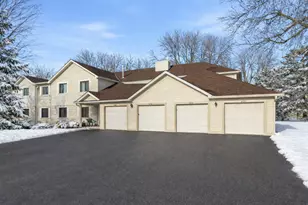4372 Buckingham Ct, Vadnais Heights, MN 55127 - Photo 1