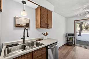 4372 Buckingham Ct, Vadnais Heights, MN 55127 - Photo 20