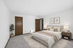 4372 Buckingham Ct, Vadnais Heights, MN 55127 - Photo 4