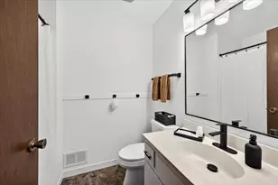 4372 Buckingham Ct, Vadnais Heights, MN 55127 - Photo 28