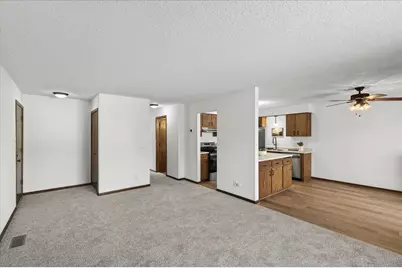 4372 Buckingham Court, Vadnais Heights, MN 55127 - Photo 12