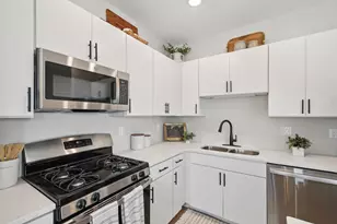 4750 Ironwood Cir, Medina, MN 55359 - Photo 12