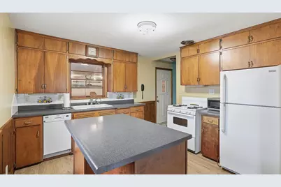 302 Minnesota Avenue E, Minnesota Lake, MN 56068 - Photo 2