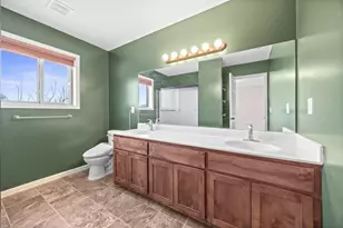 921 Breckenridge Ln, Montrose, MN 55363 - Photo 14