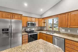 1578 Alvina St, Red Wing, MN 55066 - Photo 10