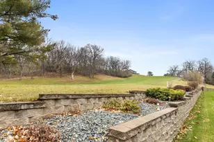 1578 Alvina St, Red Wing, MN 55066 - Photo 4