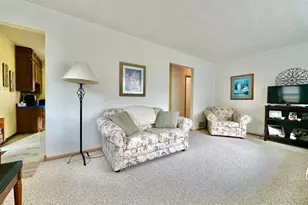 6116 Ridge Dr, Woodbury, MN 55125 - Photo 12